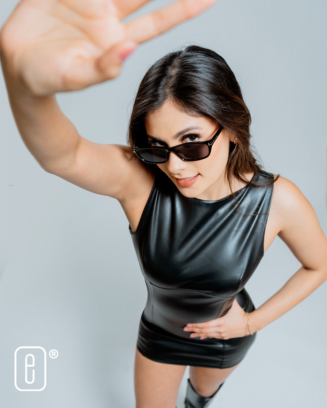 VESTIDO DE VINIL - V2752