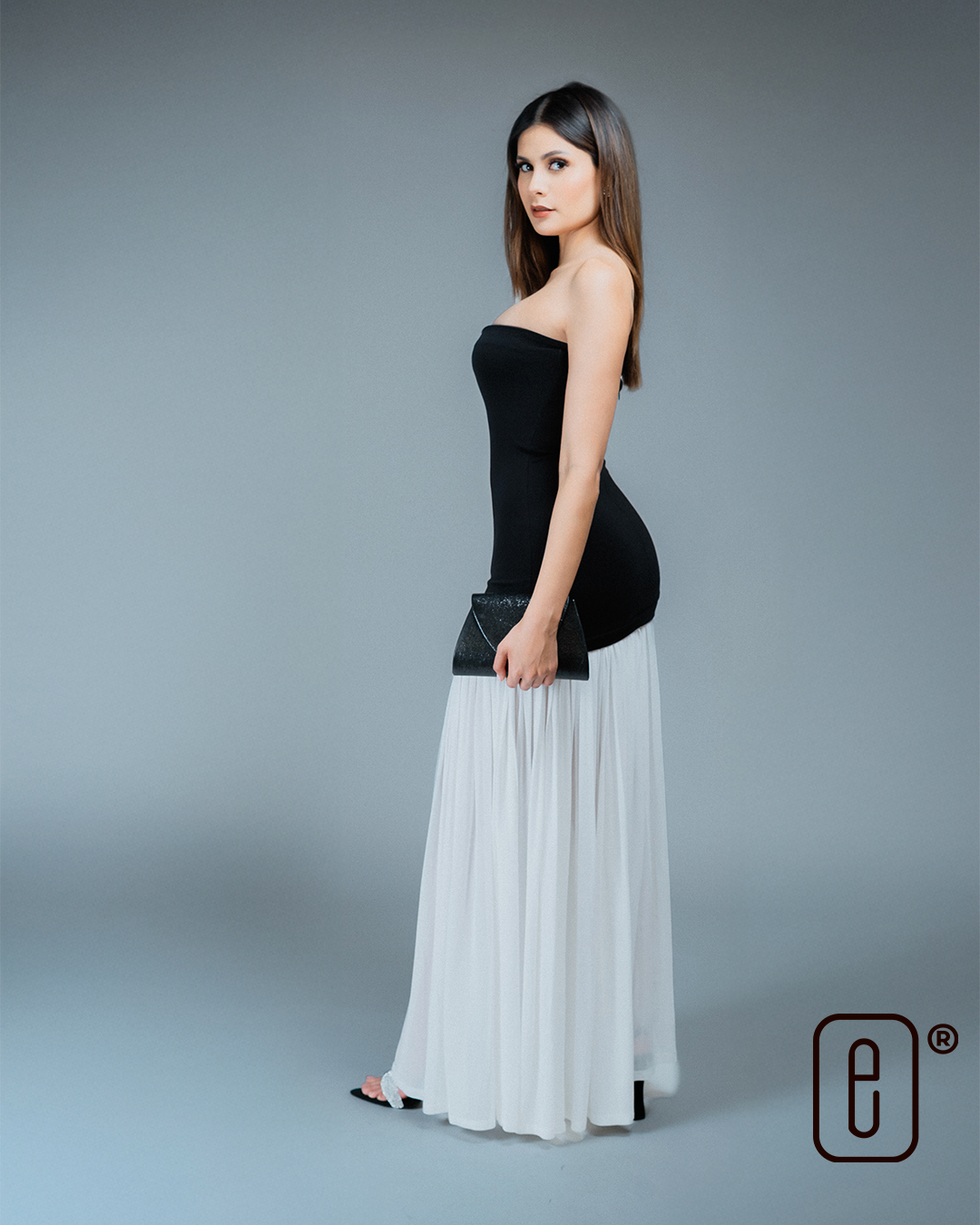 VESTIDO STRAPLESS - V2652