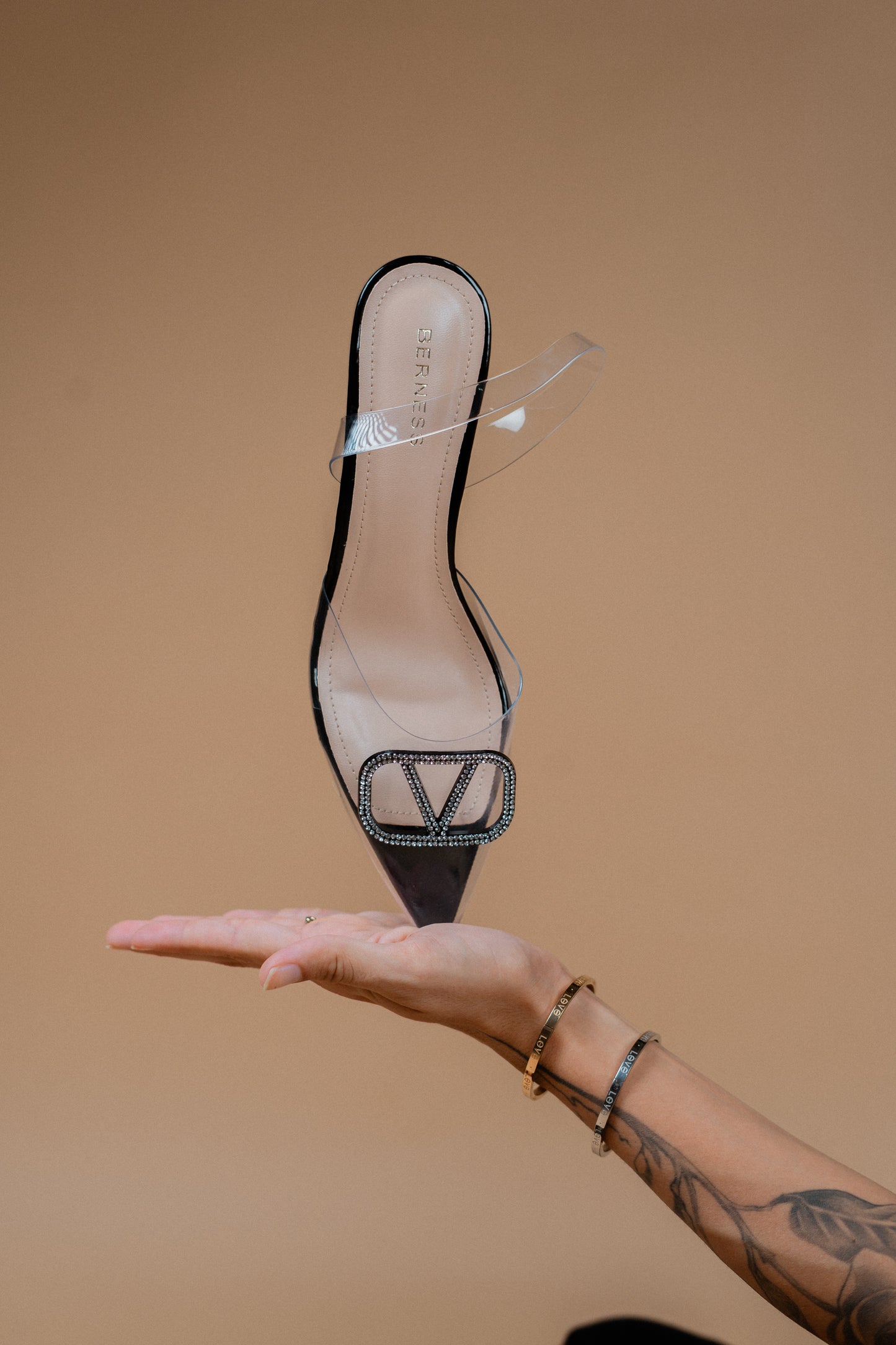 STILETTO TACÓN BAJO - NIMONA