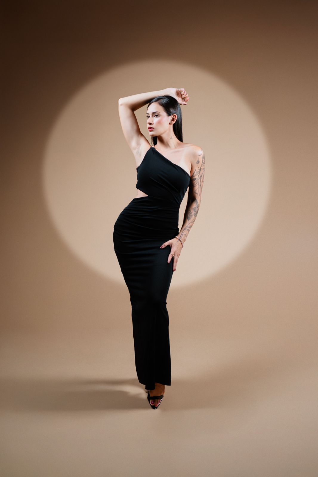 VESTIDO NEGRO ELEGANCE - V2583